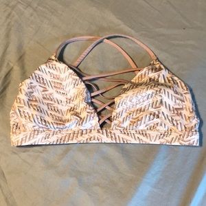 VS Strappy sports bra